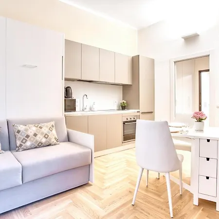 Joivy Old Navigli Family Daire *